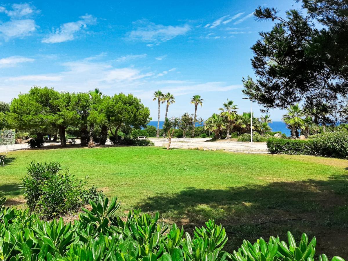 Апартаменты Miramar Magic Sea & Sunrise View Торевьиа Экстерьер фото